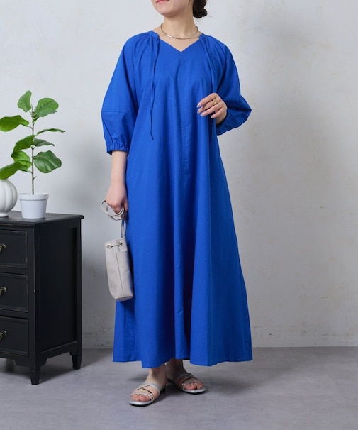 キーネックリネンワンピ