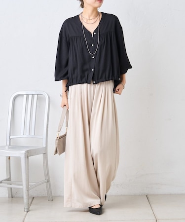 マルチタックワイドパンツ