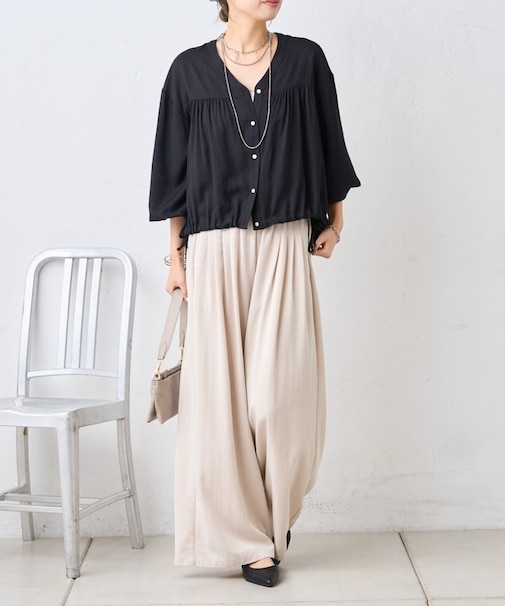 マルチタックワイドパンツ