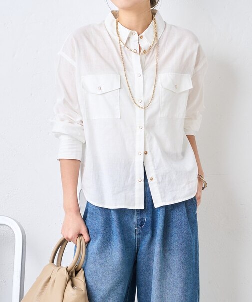 リングボタンシャツ