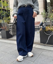 カーブデニムパンツ