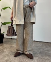 ニットパンツ