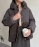チャコールグレー