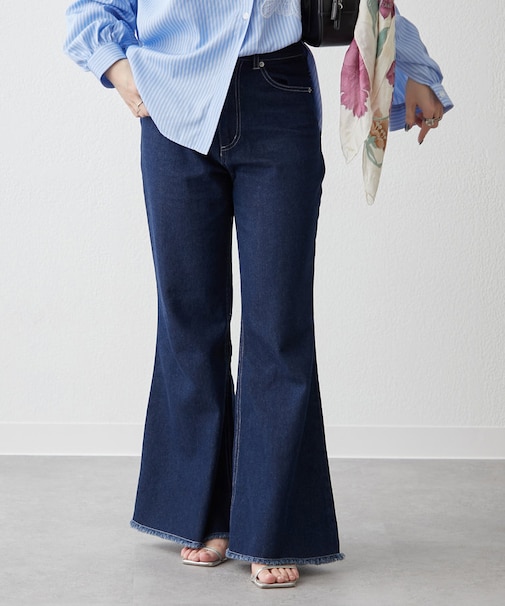 【春トレンド】フレアデニムパンツ