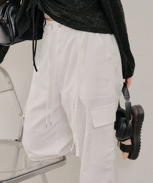 レースストラップ付カーゴパンツ