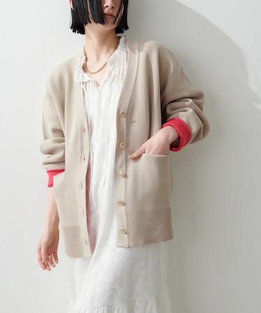 【LARUTA】配色ポリミドル金ボタンカーデ