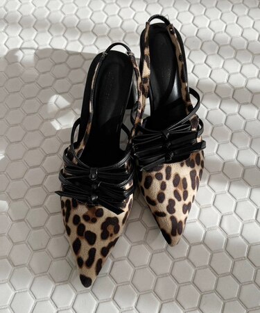 【one after another】ポインテッドストラップシューズ