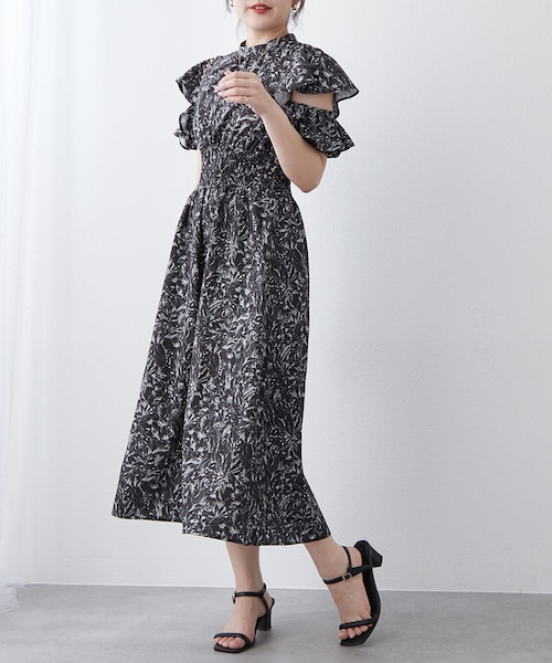 と*も様 SUKALA ネイビー 花柄トップス NEW ARRIVALS - SUKALA（スカーラ）