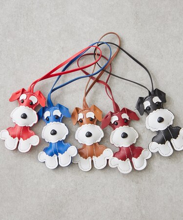 【合成皮革で高見え！】シュナウザーチャーム