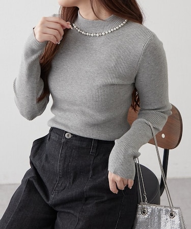 【RMAF】パール付プチハイリブニット