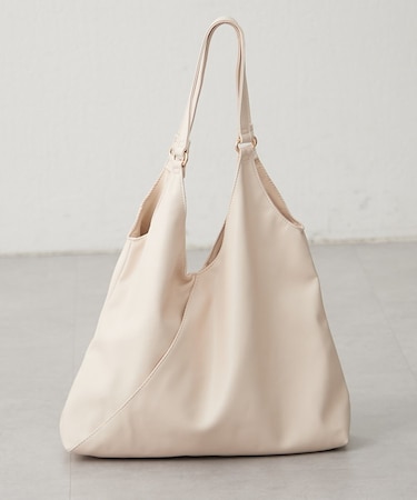 【軽量】【A4収納◎】合皮Vカットトートバッグ