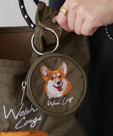 アニマル刺繍丸ポーチ