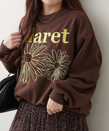 フラワー刺繍スウェット