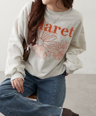 フラワー刺繍スウェット