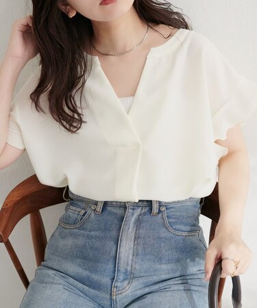 【natural couture】スキッパーフリル袖ブラウス