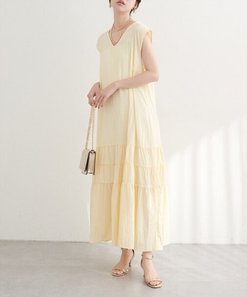 【natural couture】Vネックギャザー切替ワンピース