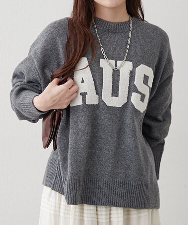 ロゴ刺繍ニットプルオーバー