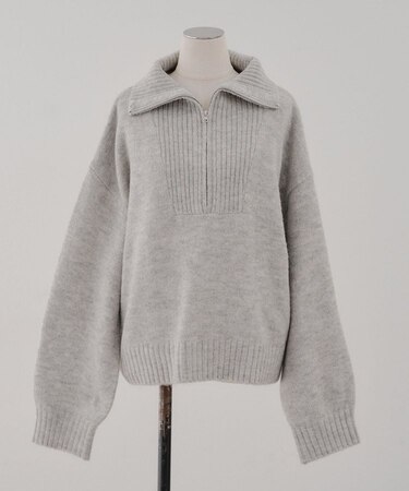 柔らかな肌さわり、ヤクタッチハーフジップニット