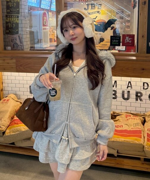 ラメキラキラファーパーカー