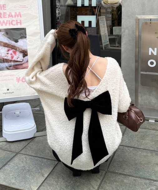 【Ribbon Collection】後ろベロアリボンニット