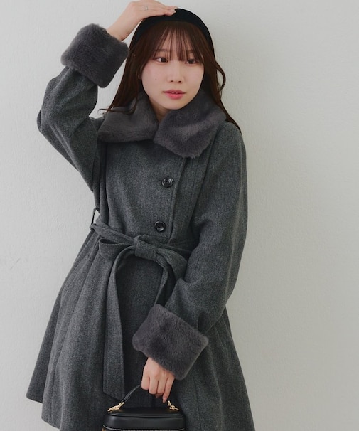 マルチWAYファー付ミドル丈フレアコート