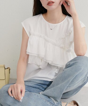 【natural couture】アシメフリルノースリブラウス