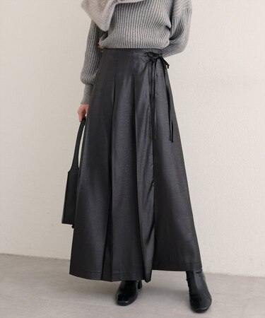 【natural couture】レザータッチプリーツラップスカート