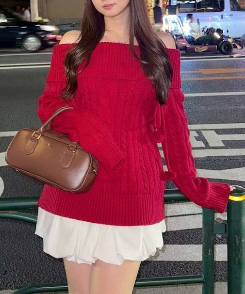 【HolidayCollection】オフショルケーブルニット