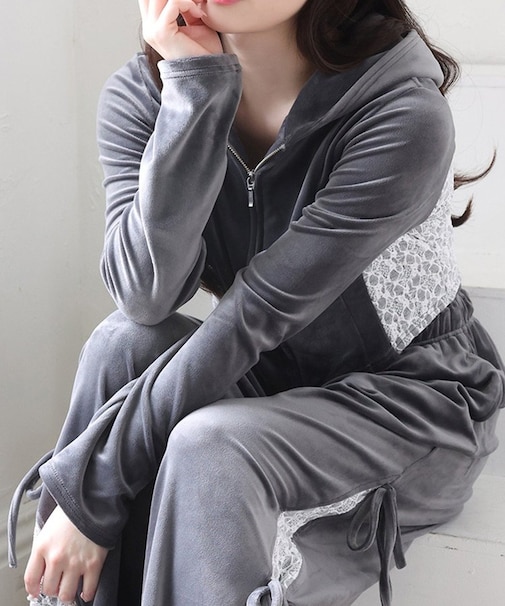 【one after another】ベロアパーカー