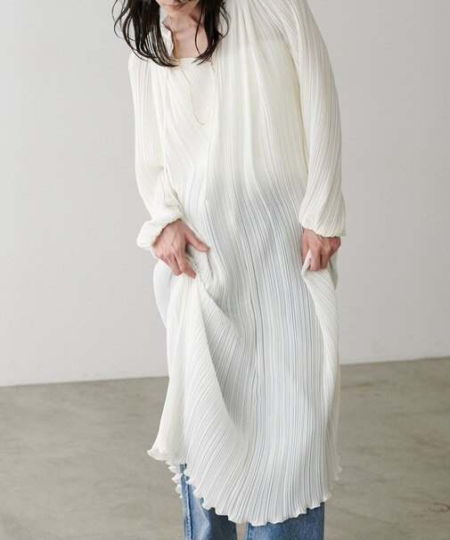 【LARUTA】プリーツストレートワンピース