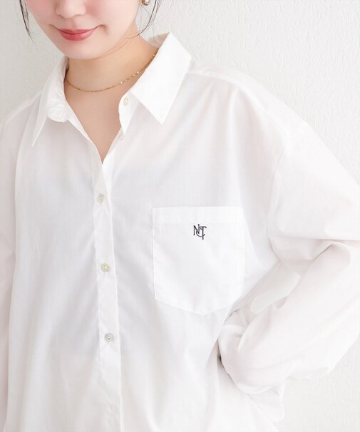 【natural couture】ポケット刺繍入りゆるシャツ