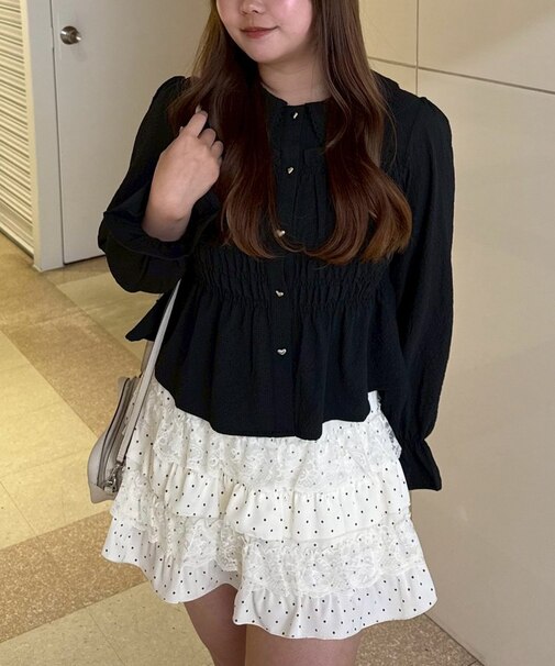 シャーリングペプラムブラウス