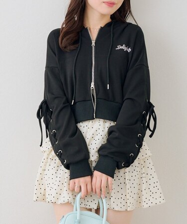 【set upで楽しめる】ロゴキラリダンボールレースUPパーカー