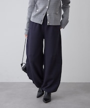 カーブシルエットスウェットパンツ