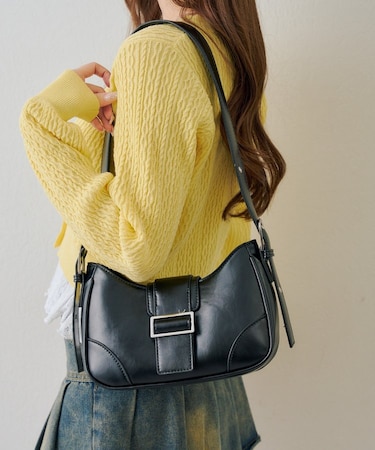 ハーフムーンベルトバッグ