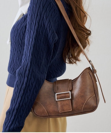 ハーフムーンベルトバッグ