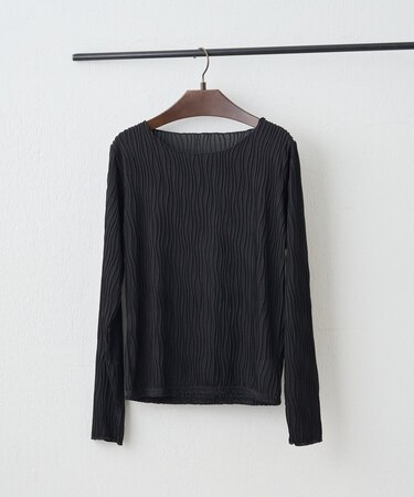 ウェーブジャガードプルオーバー