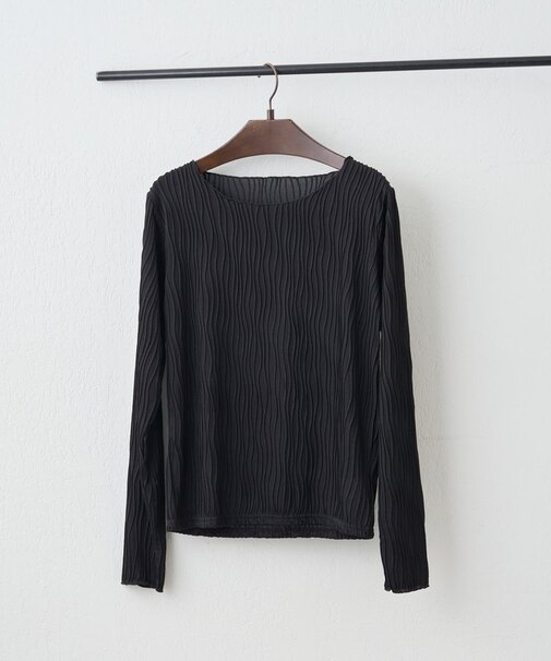 ウェーブジャガードプルオーバー