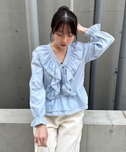 レースフリフリブラウス