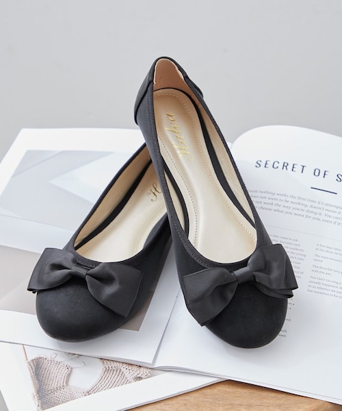 Zizi JACQUEMUS by Repetto｜トゥモロ－ランドのアウトレット通販