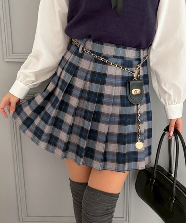 【continuer】チャーム付プリーツミニスカート