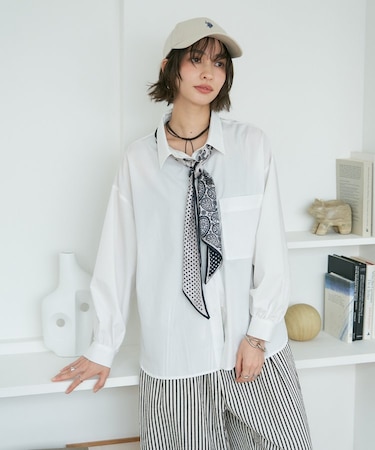 【オンオフ使える】スカーフ付きベーシックシャツ