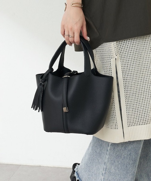 【5色展開】きれいめデザイン、タッセル付ハンドバッグ