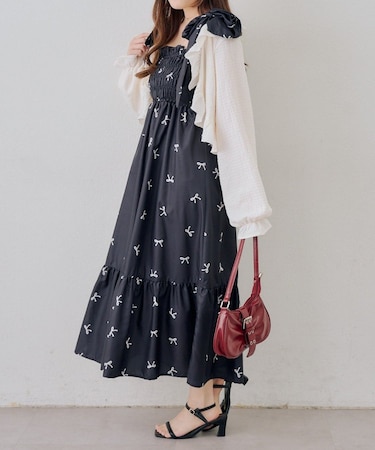【OUTLET限定】ロングセラー大人気シリーズ！シャーリングロングワンピース