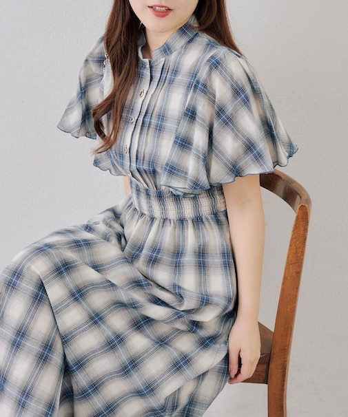 【OUTLET限定】上品な雰囲気漂う、ピンタック袖フレアワンピース