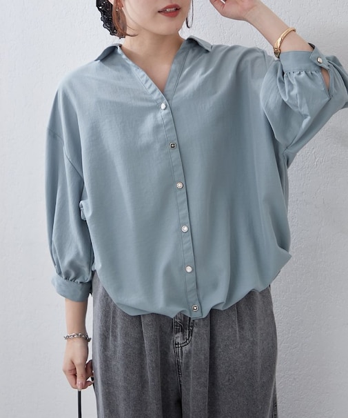 【人気シリーズ】多種ボタンタケノコタックブラウス
