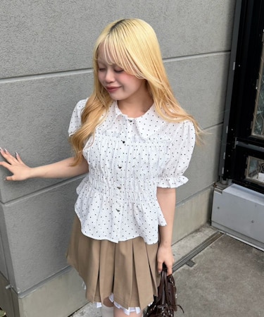 【continuer】シャーリングペプラム半袖ブラウス