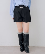 【continuer】ビット付ショートパンツ