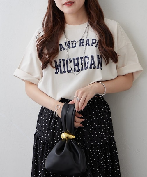 《サスティナブル》ロゴTシャツ