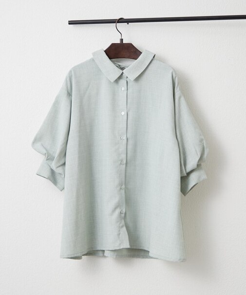 【オフィスコーデにも】ボリューム袖ブラウス